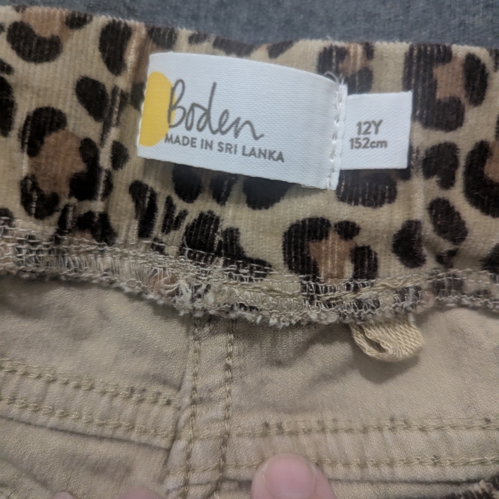 Mini Boden Leopard Print Pants - Picture 3 of 4